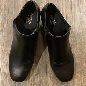 New women’s black boots